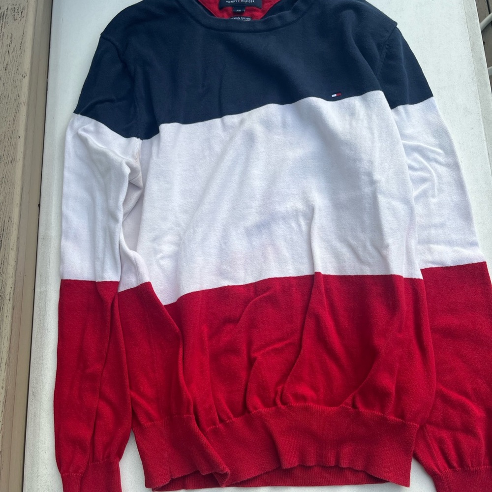 tommy hilfiger size L sweater
